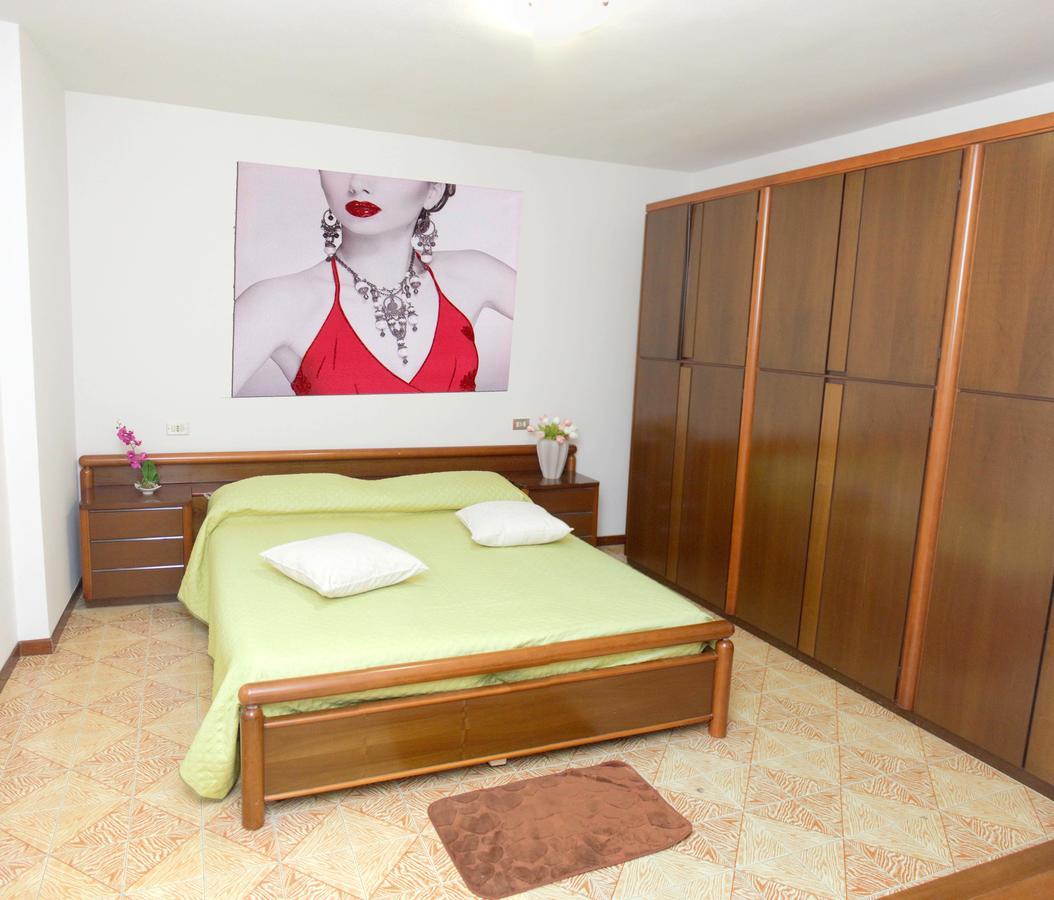 Apartamento Casa Madali' - Nel Borgo Marone Exterior foto