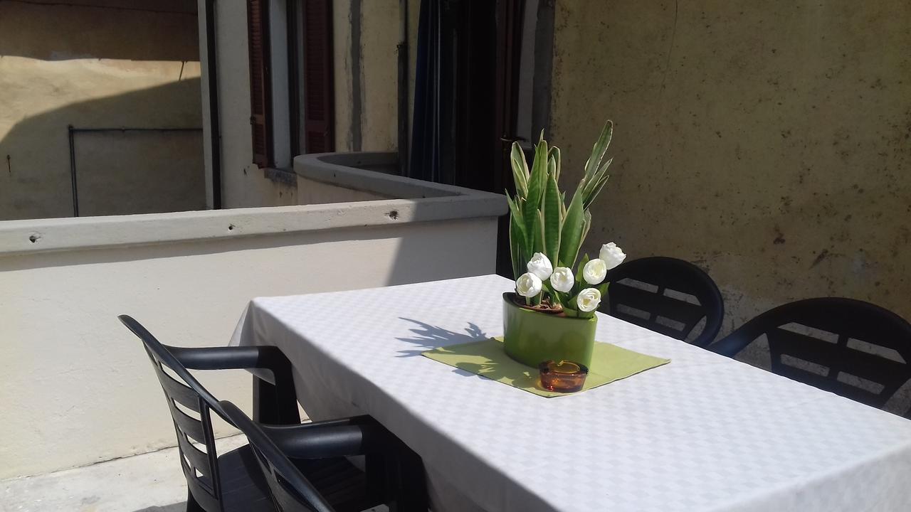 Apartamento Casa Madali' - Nel Borgo Marone Exterior foto